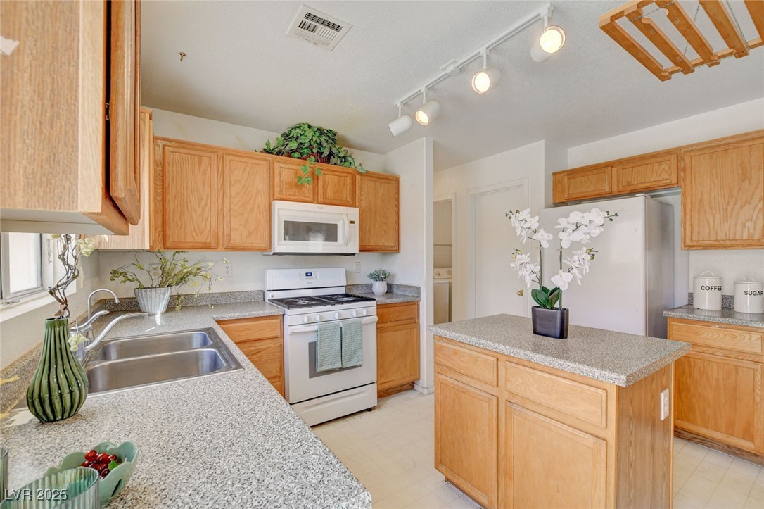 6139 Highland Gardens Drive
