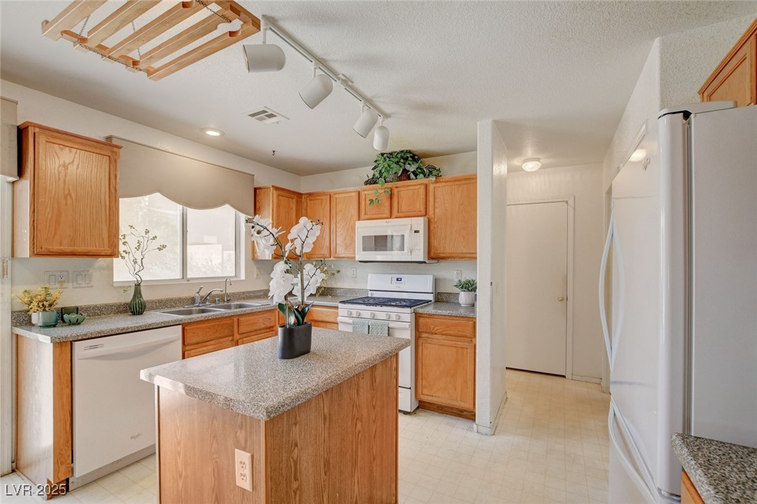 6139 Highland Gardens Drive