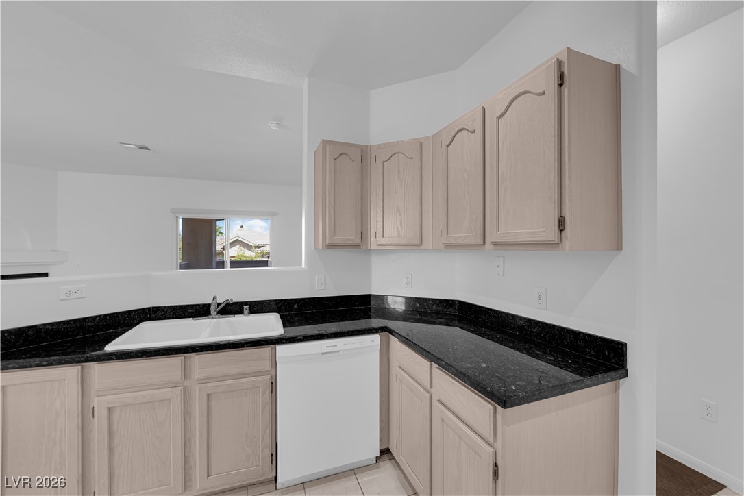 1605 Crimson Hills Drive 204