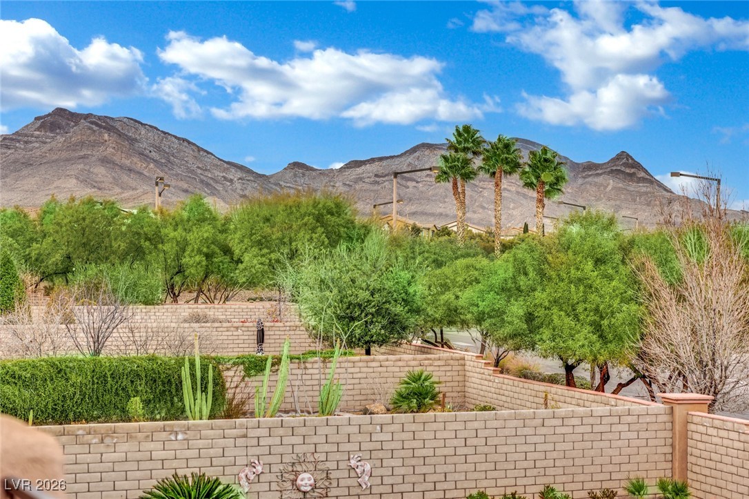 748 Big Meadow Street