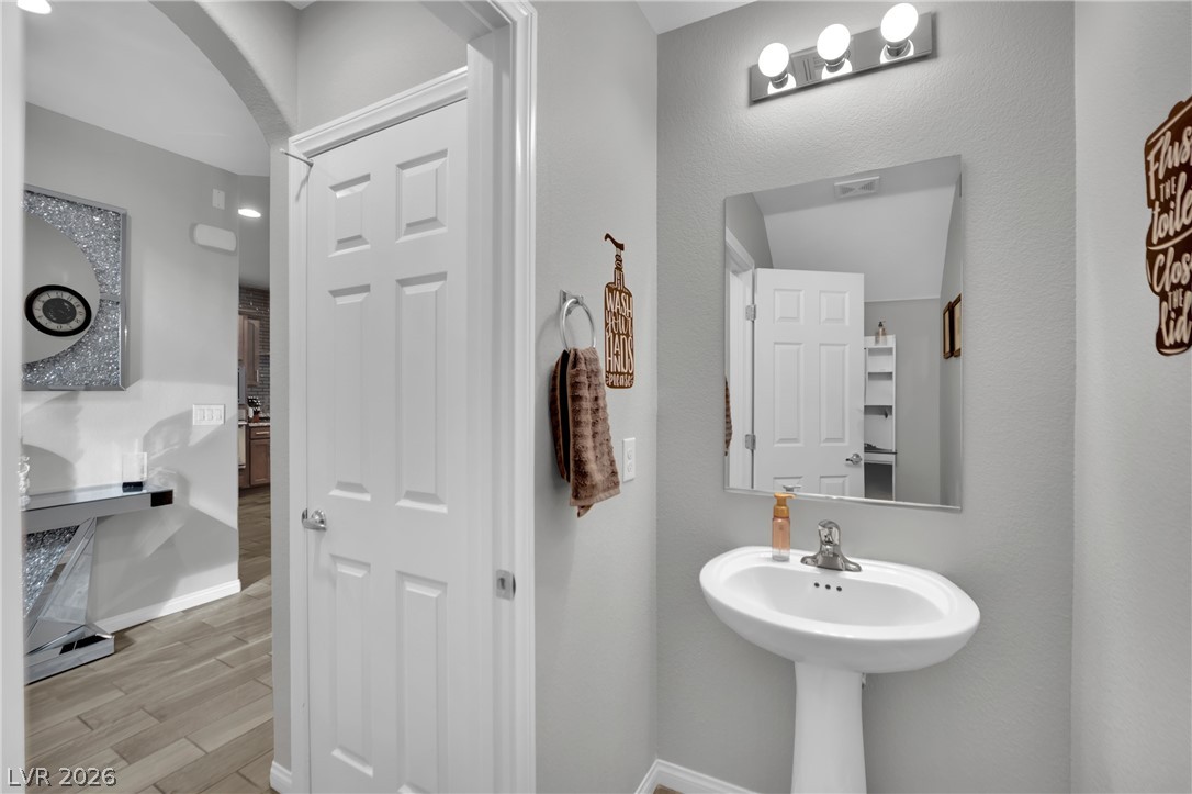 3326 Faywood Springs Avenue