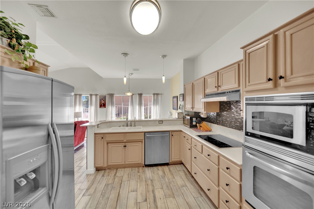 2808 Tumble Creek Court