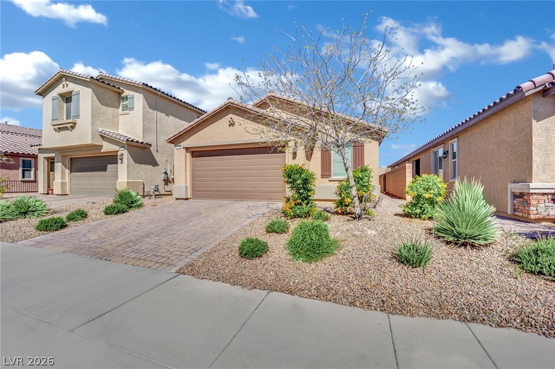 1018 Edel Hest Avenue