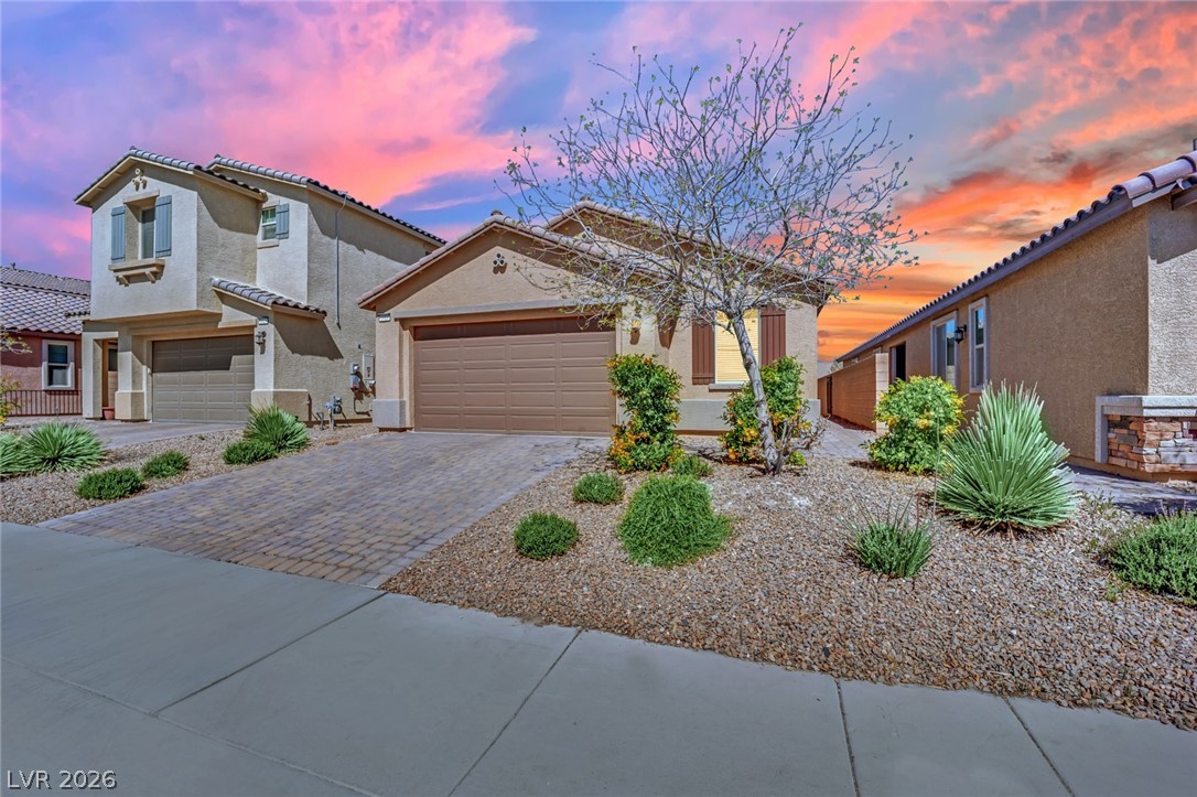 1018 Edel Hest Avenue