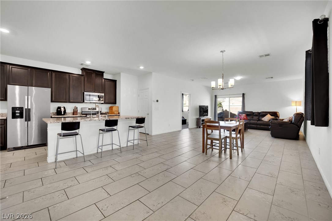 1018 Edel Hest Avenue