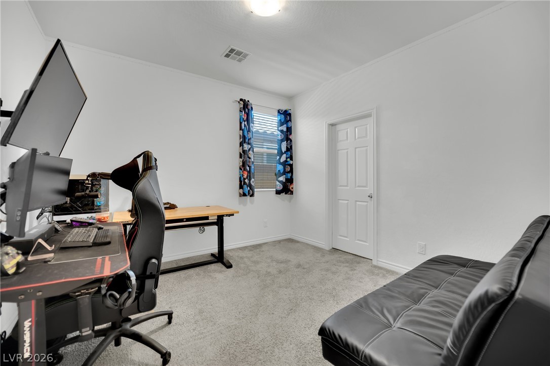 1018 Edel Hest Avenue