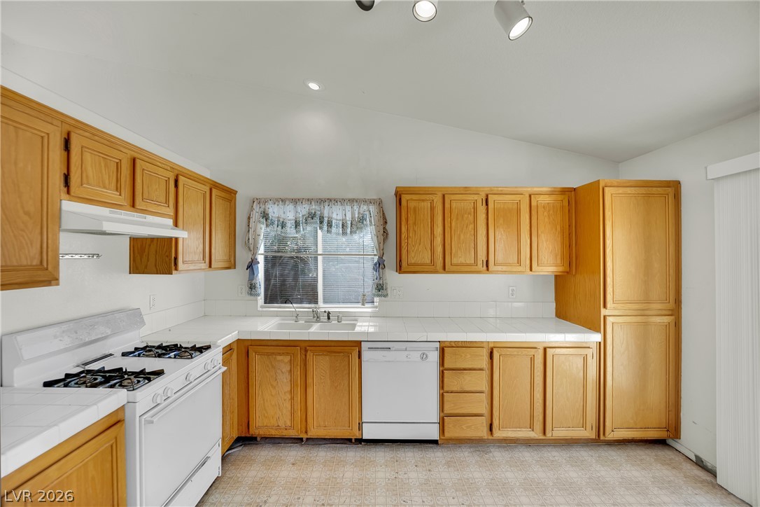 5905 Briar Rose Lane