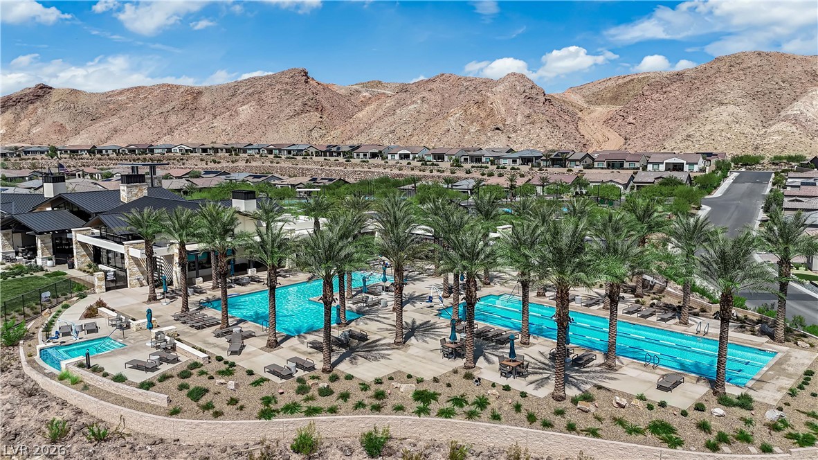 32 Stone Yucca Court