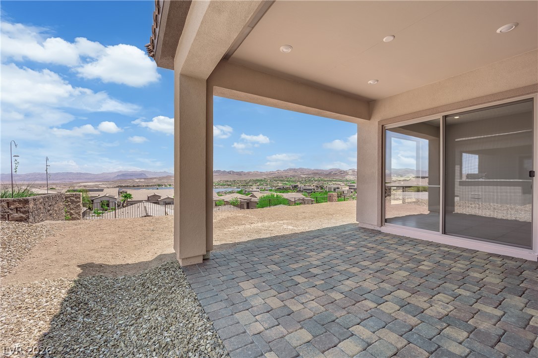 32 Stone Yucca Court