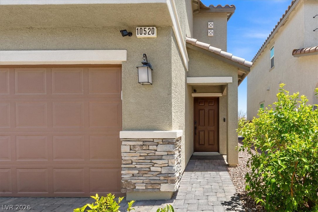 10520 Adobe Ranch Street