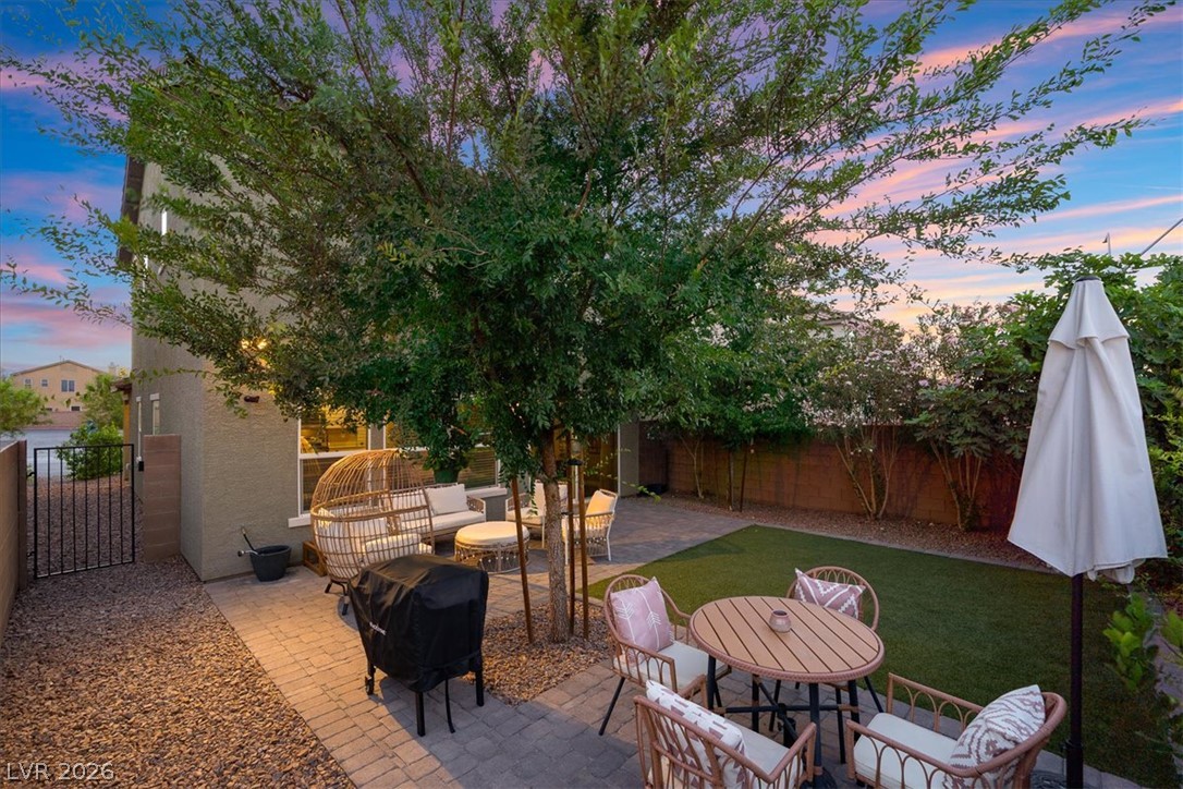 10520 Adobe Ranch Street