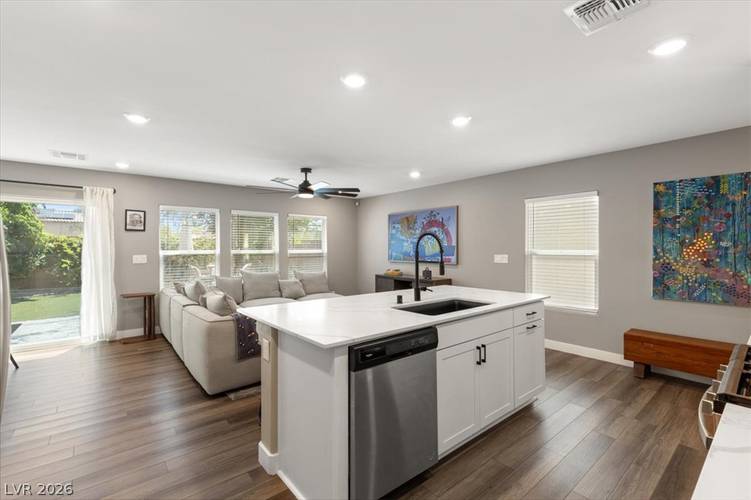 10520 Adobe Ranch Street