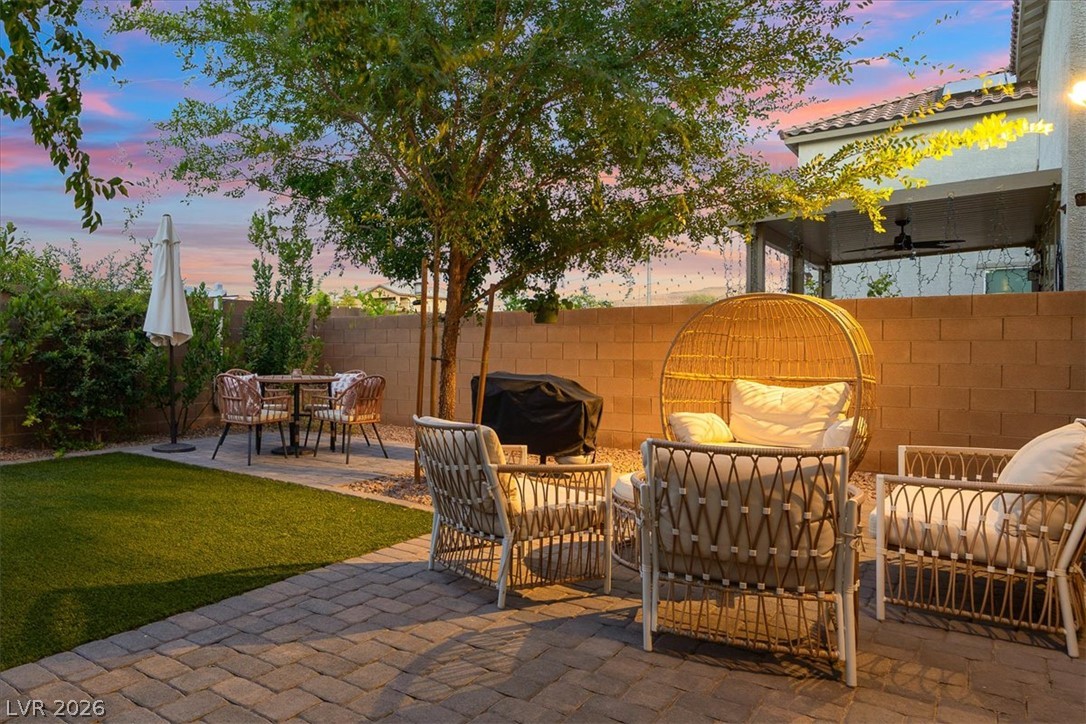 10520 Adobe Ranch Street