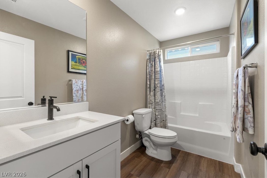 10520 Adobe Ranch Street