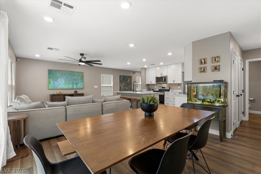 10520 Adobe Ranch Street