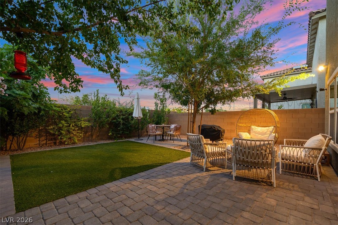 10520 Adobe Ranch Street