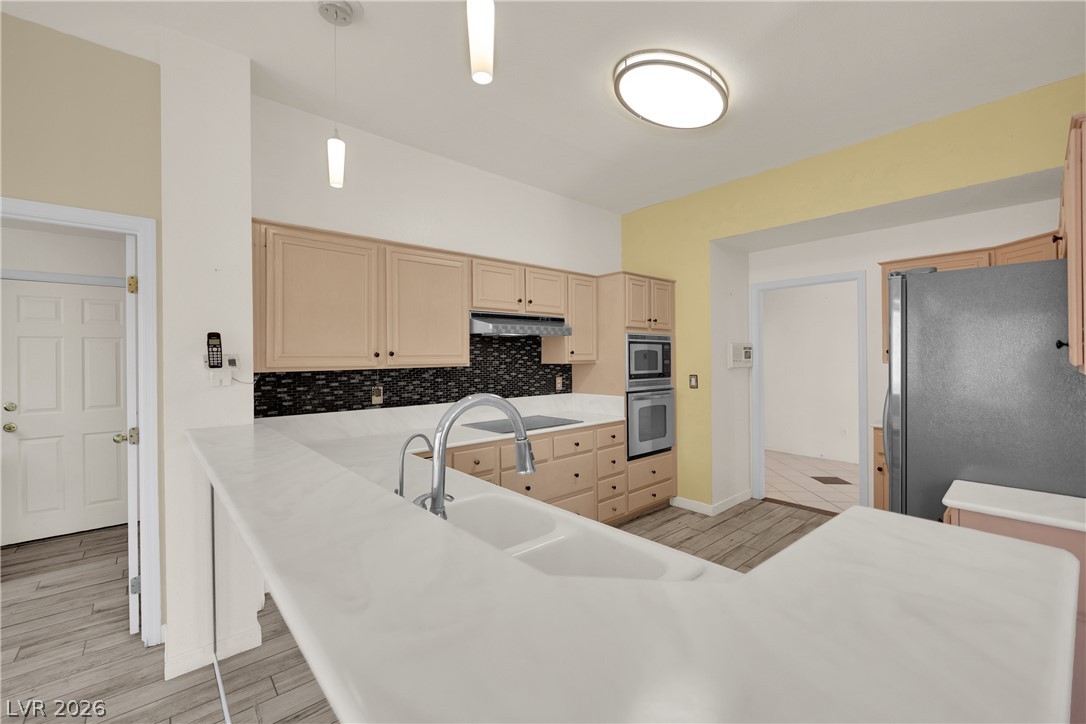 2808 Tumble Creek Court