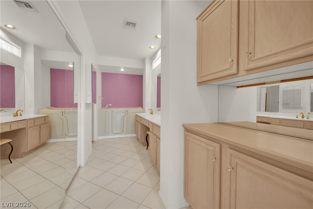 2808 Tumble Creek Court