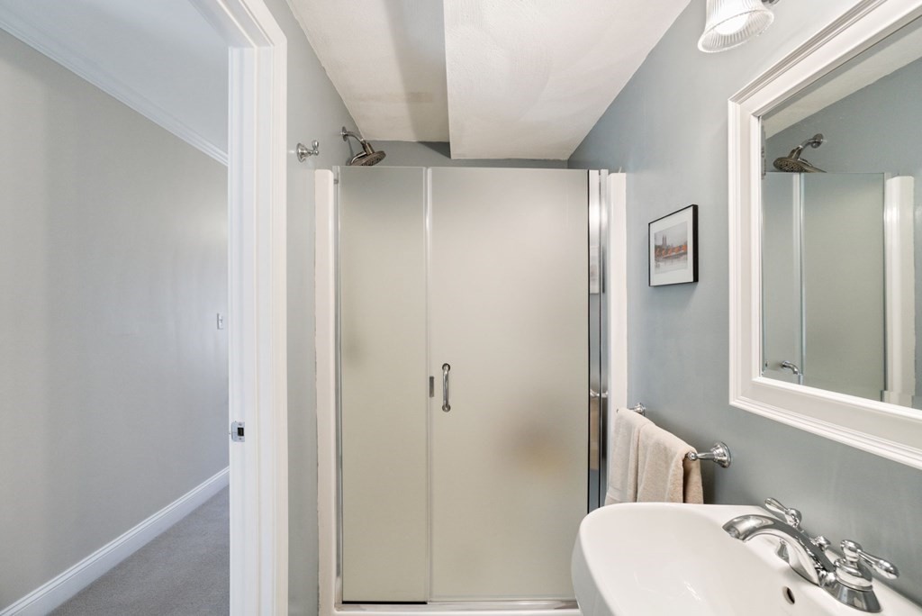 4 Peabody Street # 4