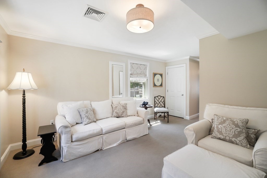 4 Peabody Street # 4
