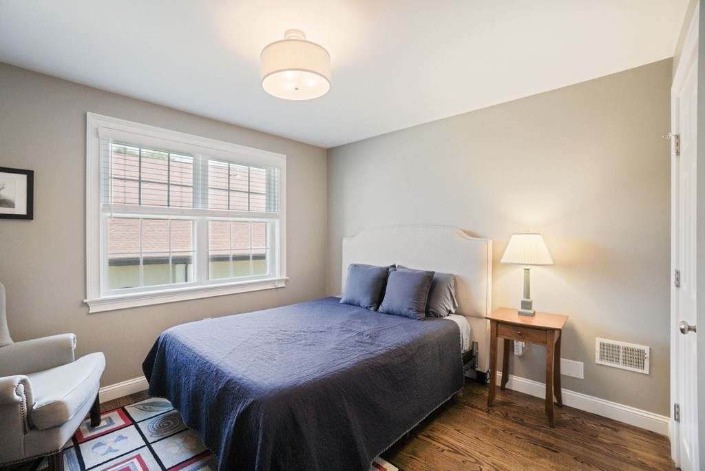 4 Peabody Street # 4