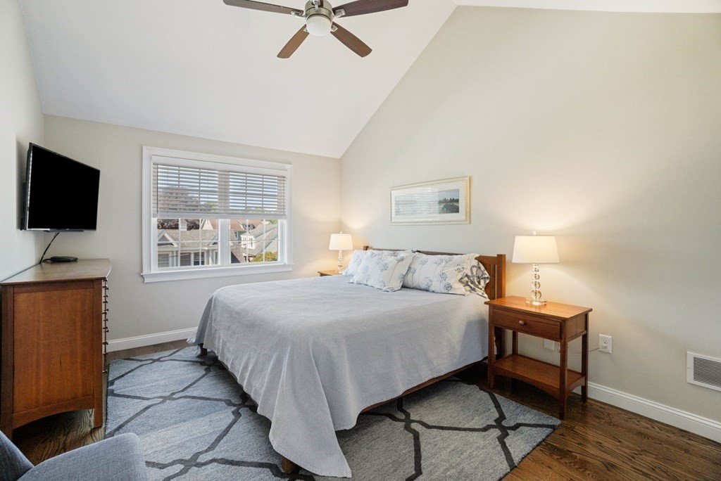 4 Peabody Street # 4