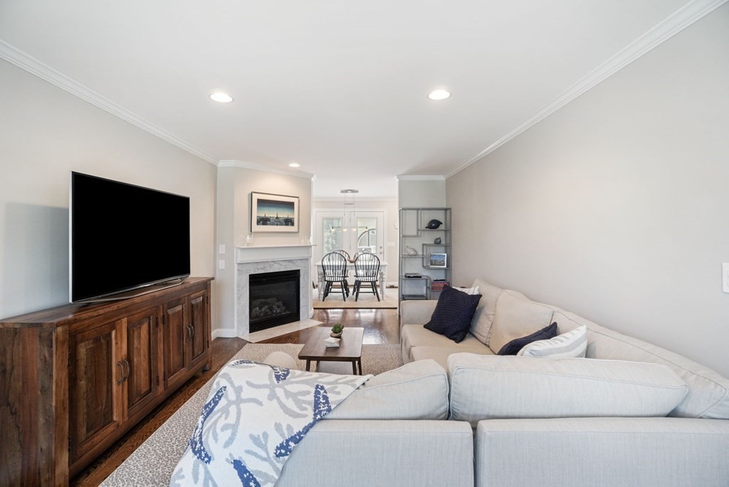 4 Peabody Street # 4