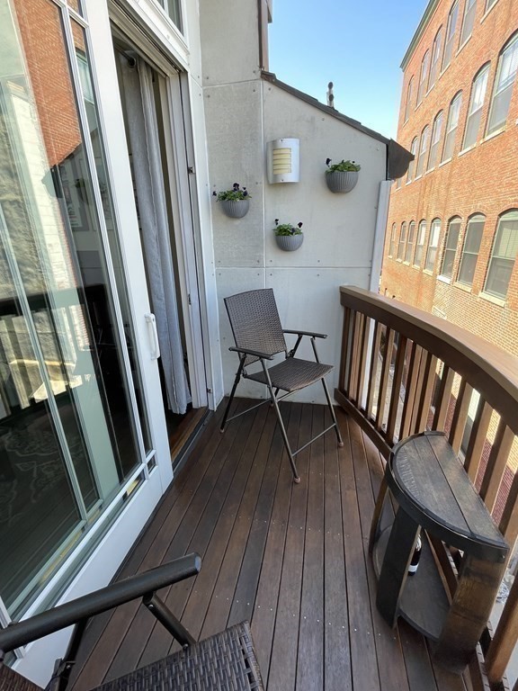 7 Crombie St # 17