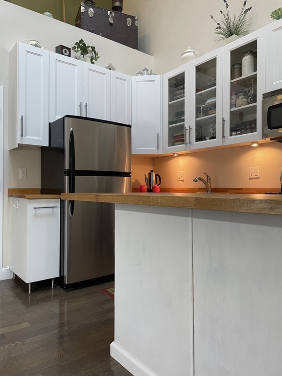 7 Crombie St # 17