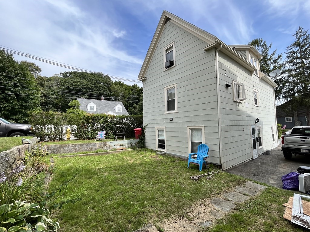 19 Sadler St
