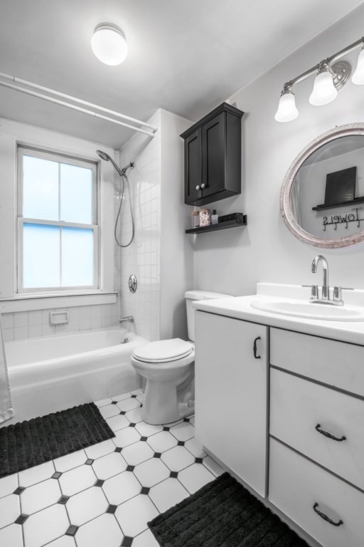 38 Moseley Avenue # 3