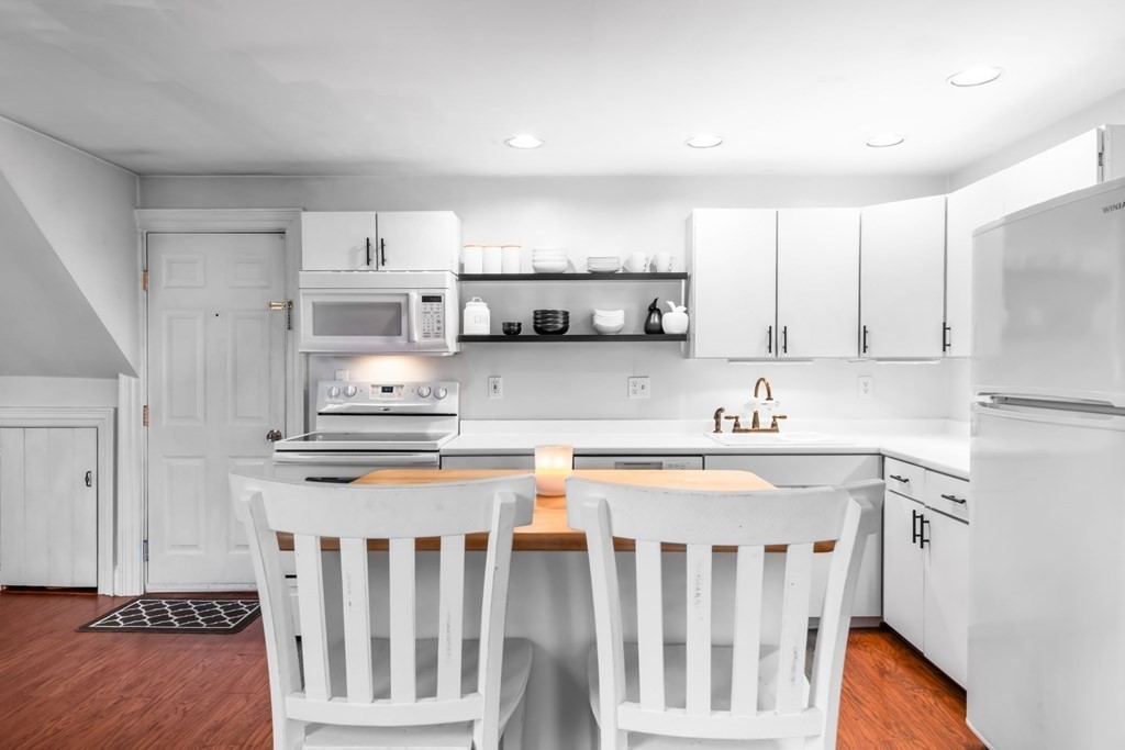 38 Moseley Avenue # 3