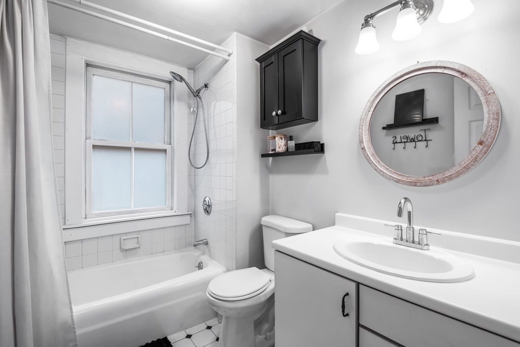 38 Moseley Avenue # 3