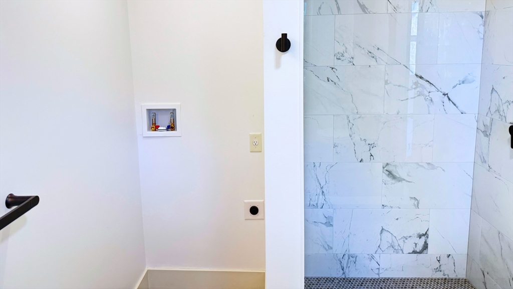 20 Cross St # 1