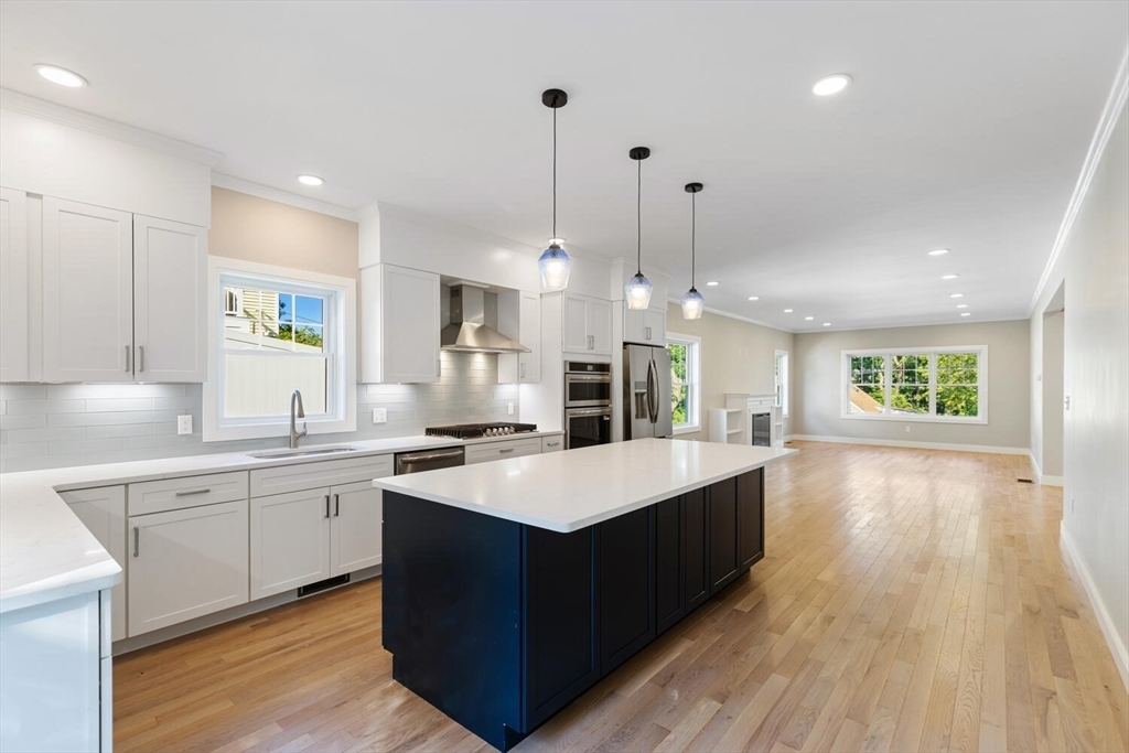 28 Riverview Rd # B, Gloucester Unit: B