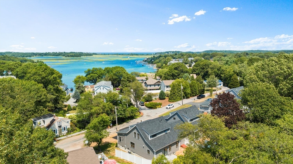 28 Riverview Rd # B, Gloucester Unit: B