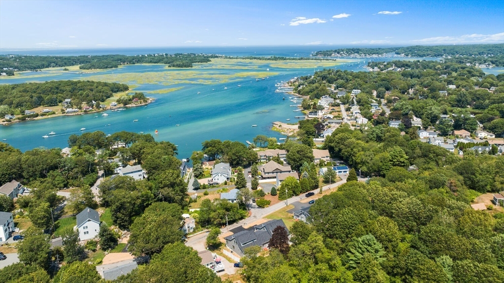 28 Riverview Rd # B, Gloucester Unit: B