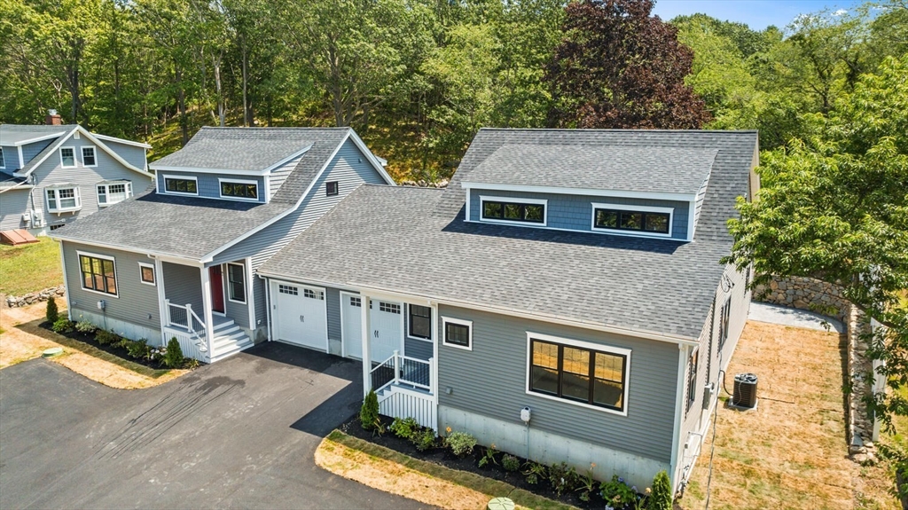 28 Riverview Rd # B, Gloucester Unit: B