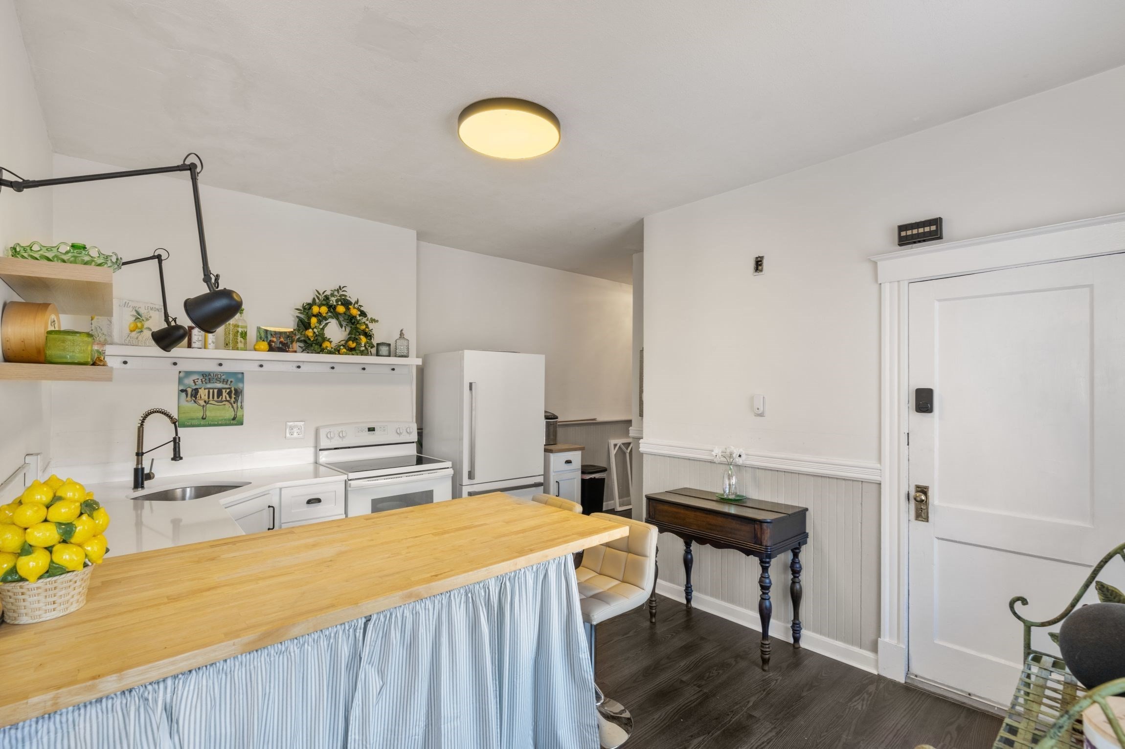 16 Leavitt Street # 3