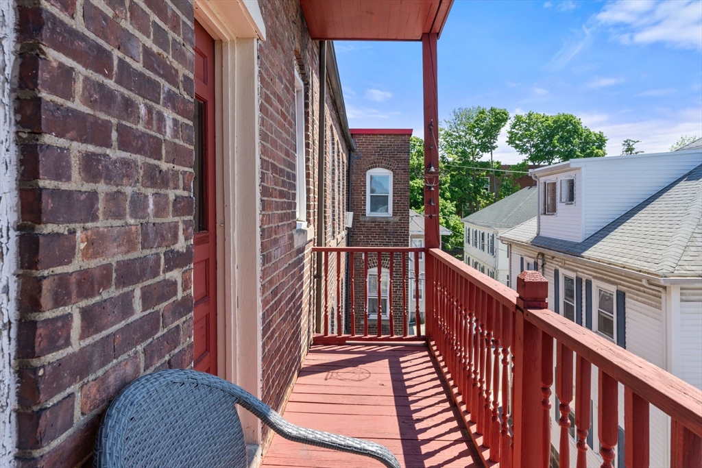 16 Leavitt Street # 3