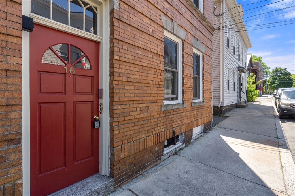 16 Leavitt Street # 3