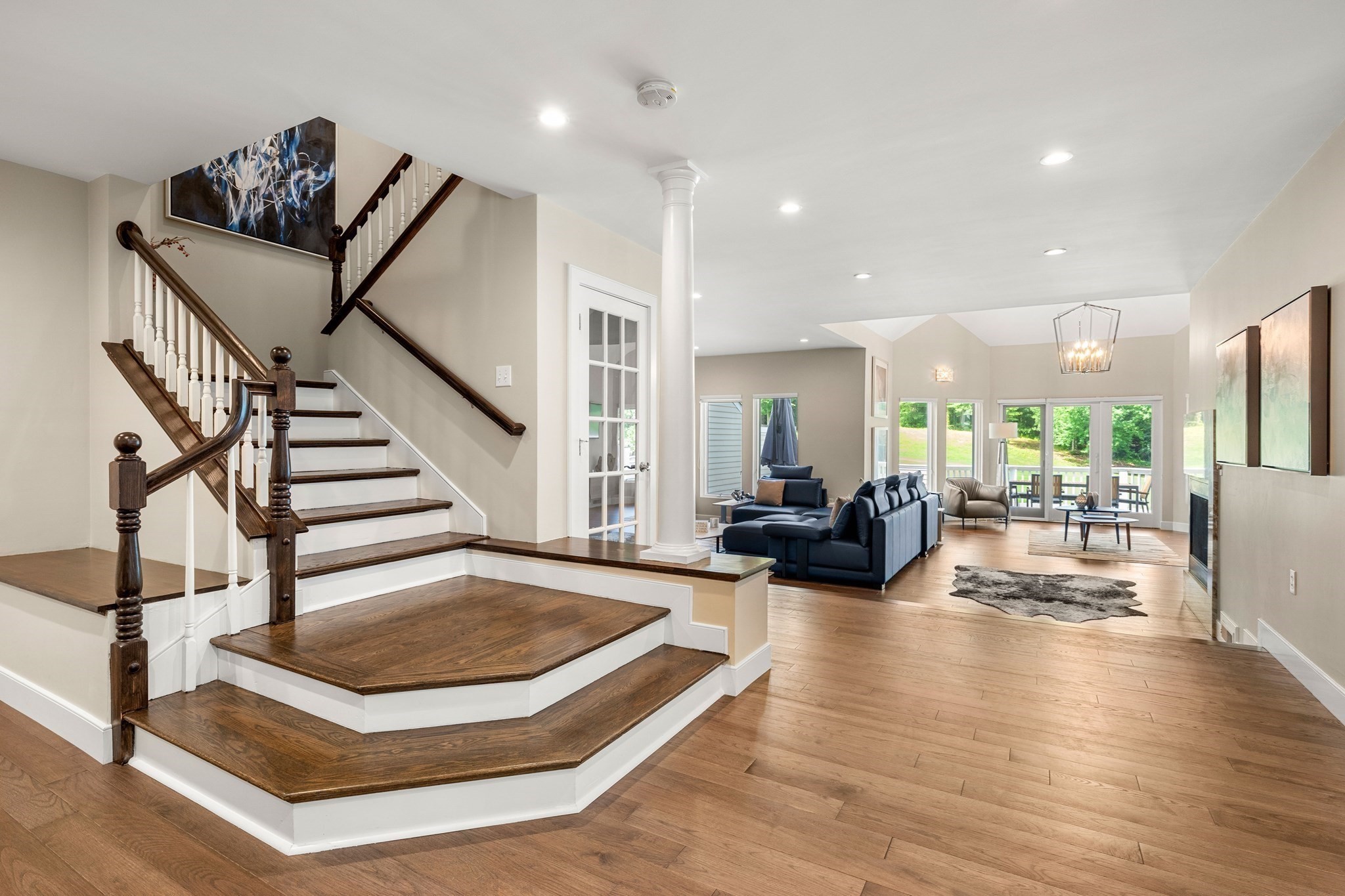 204 Country Club Way