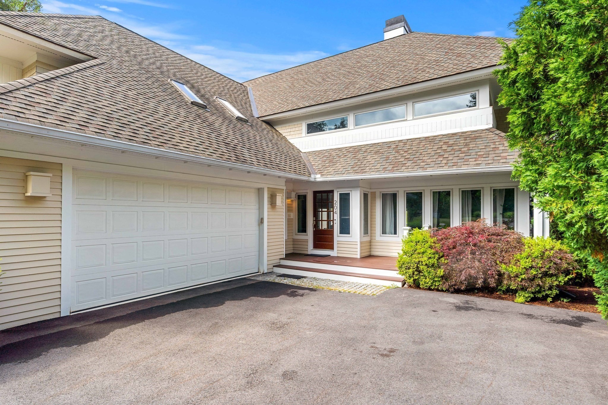 204 Country Club Way