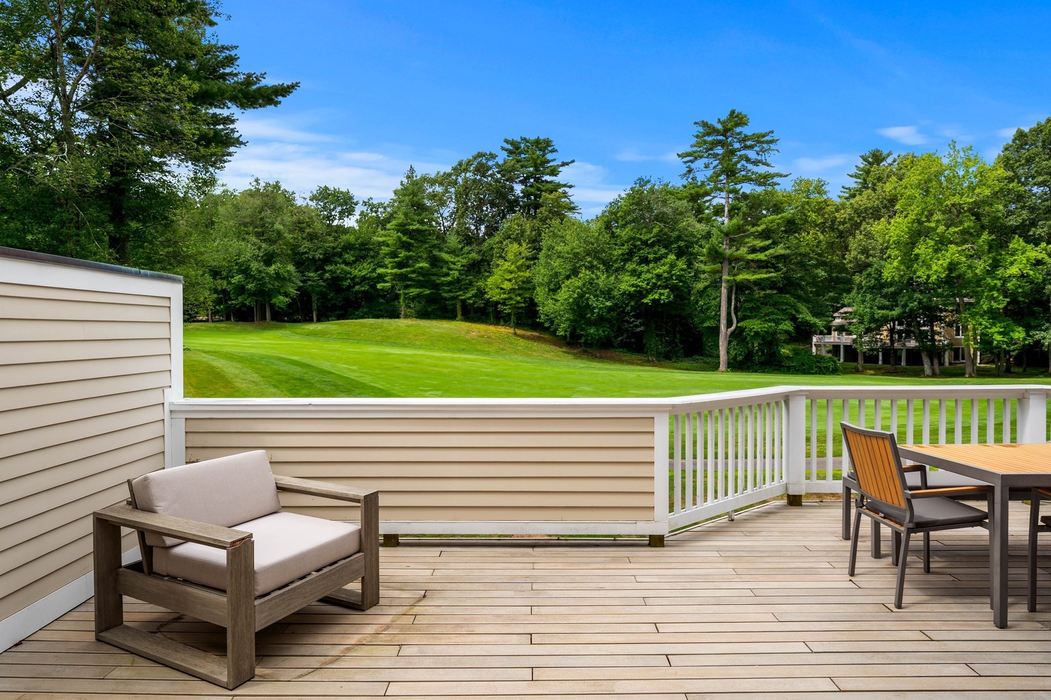 204 Country Club Way