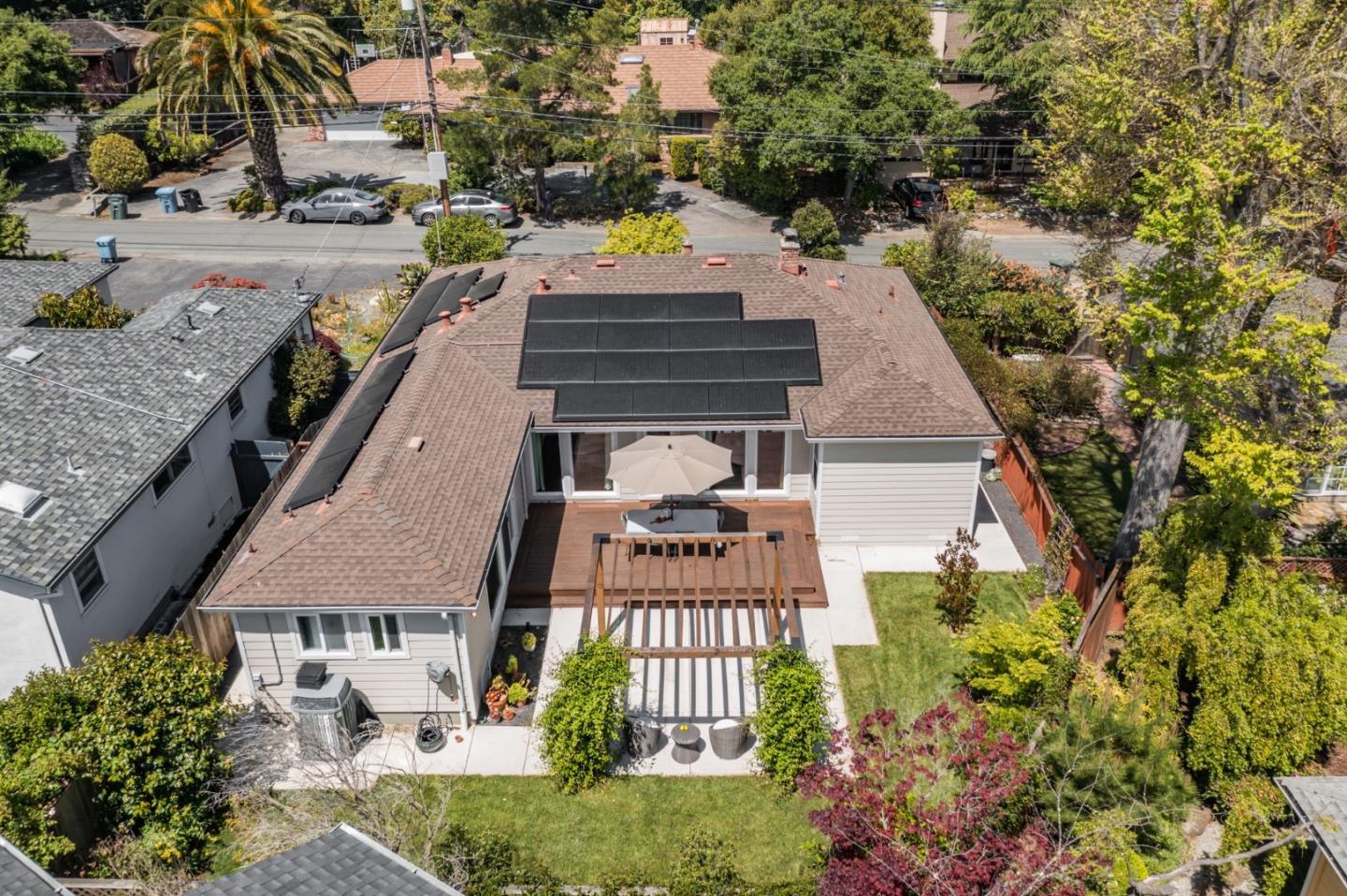 2411 Graceland Avenue