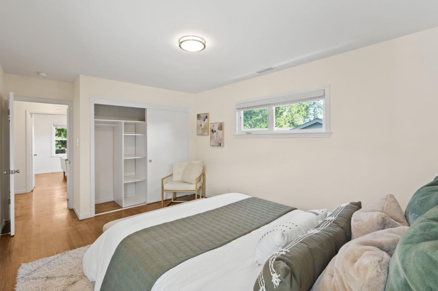 2411 Graceland Avenue