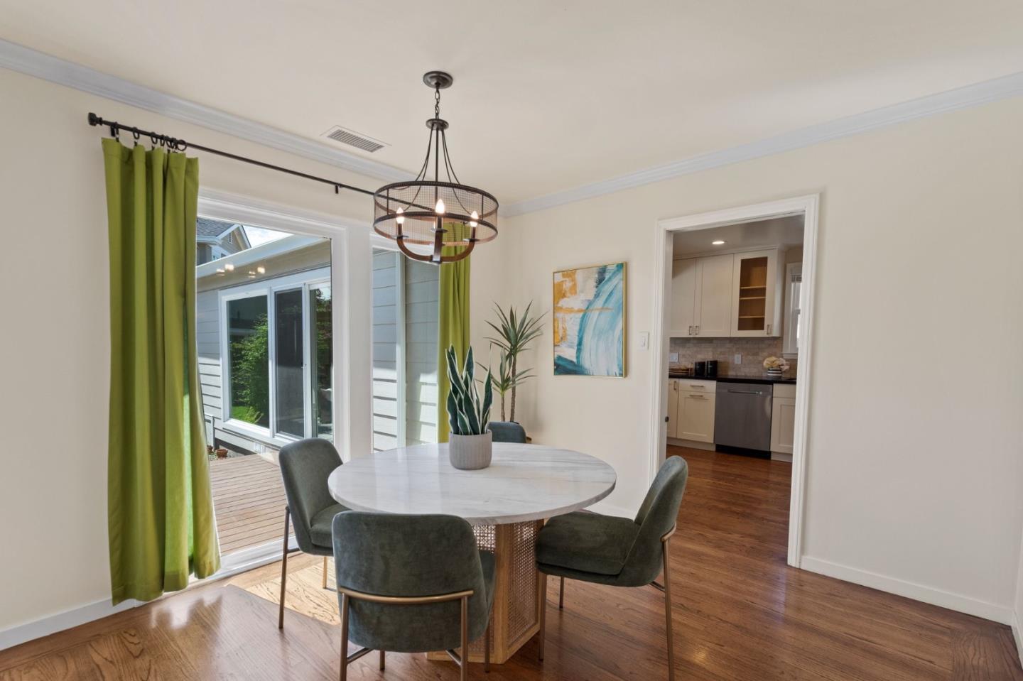 2411 Graceland Avenue