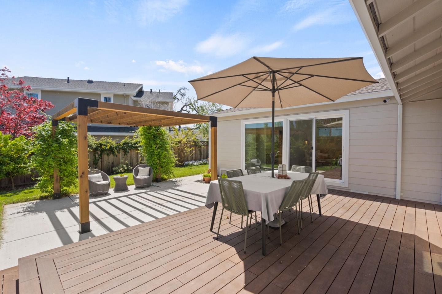 2411 Graceland Avenue