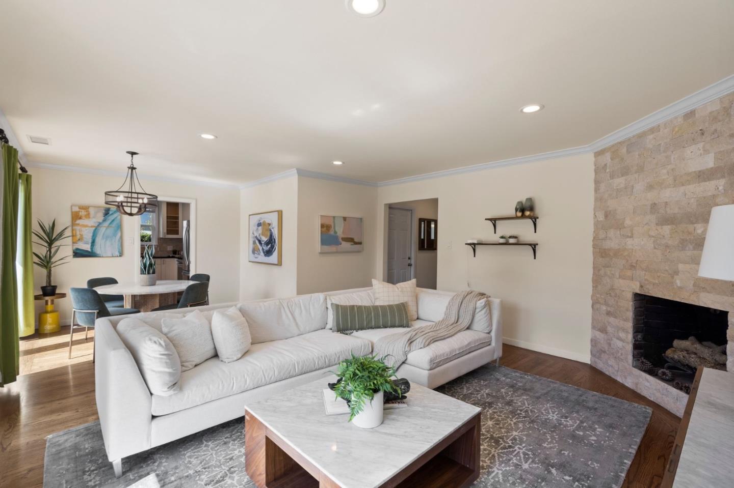 2411 Graceland Avenue