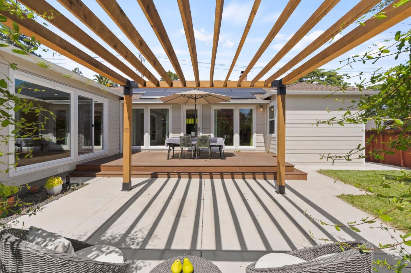 2411 Graceland Avenue